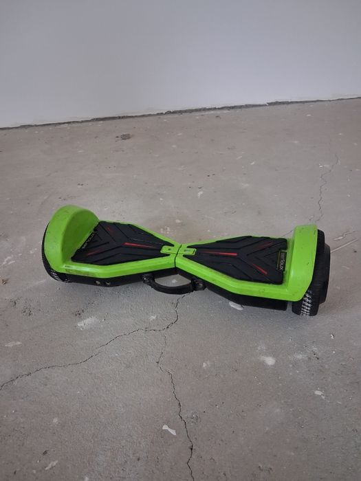 Vând trotineta și hoverboard preț negociabil