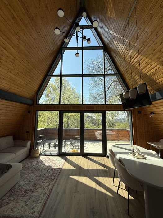 Complex A-Frame | 2 cabane + AC pentru încă 3 | Teren 2.157 mp | Ocupare 74%