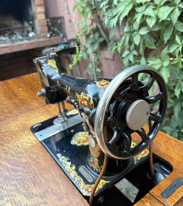 Masina de cusut retro