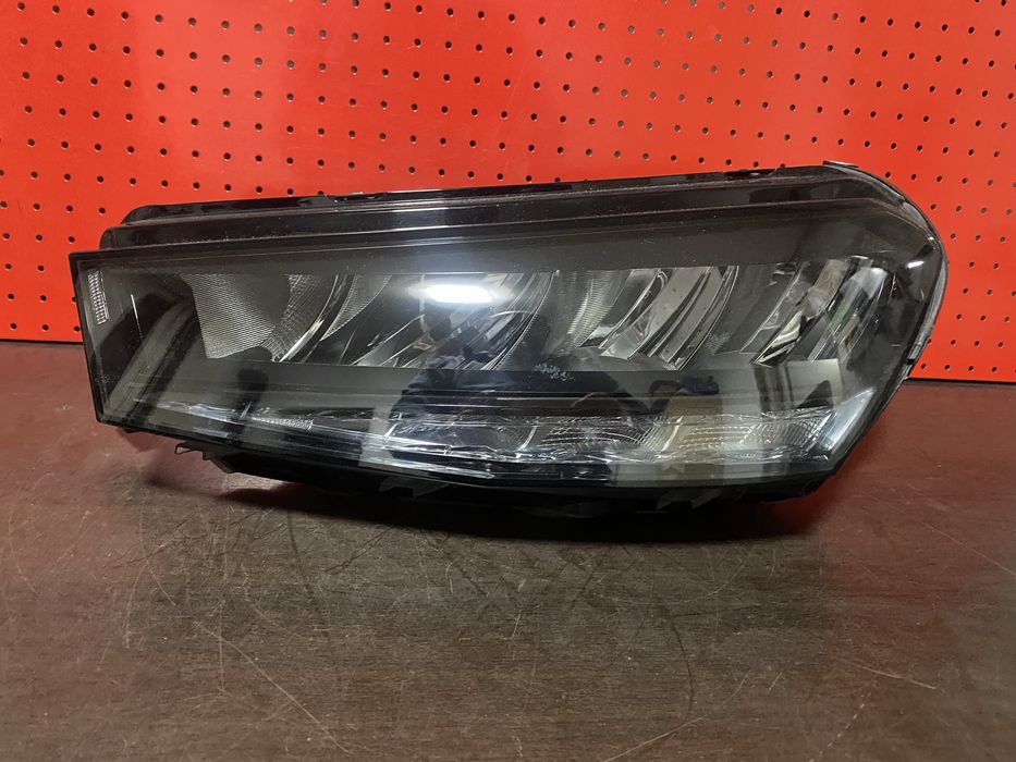 Far stanga full led Skoda Fabia 4