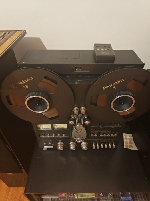 Magnetofon Technics rs1700