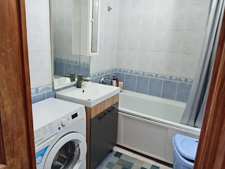 Продаётся 3 комнатная квартира в городе Аксай.