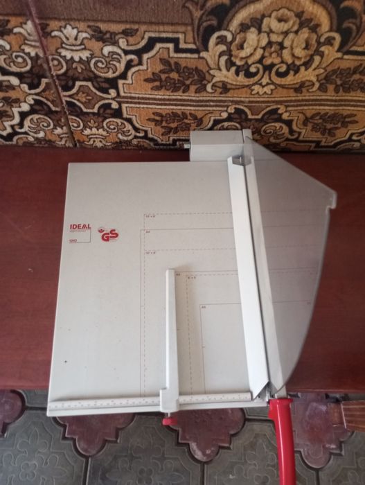 Ручной резак для бумаги Idel 1043