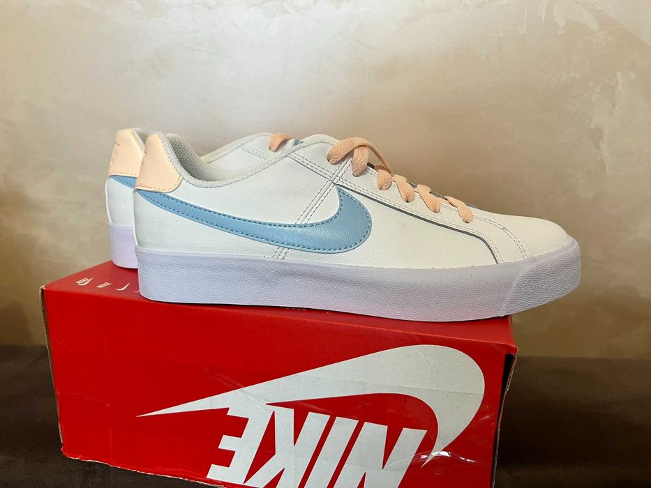 Маратонки  Nike
