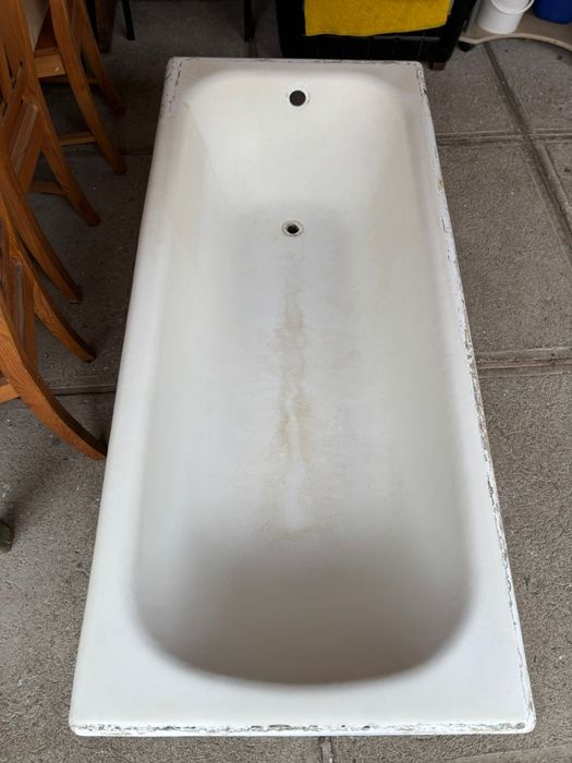 Cadă de baie din fonta