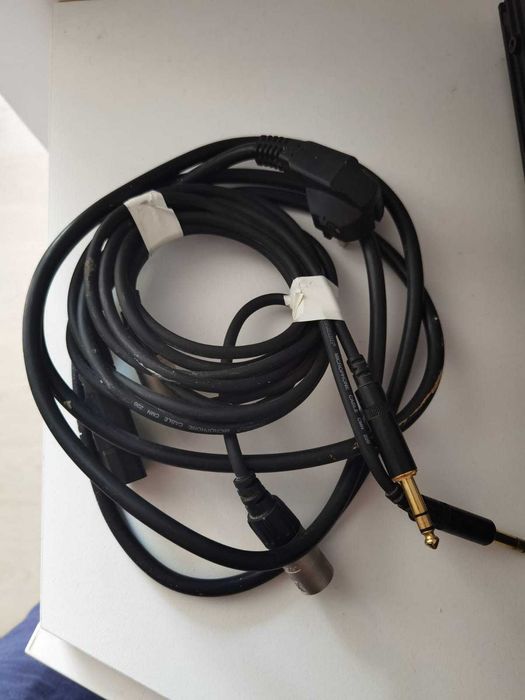 Sistem audio profesional Dynacord CL800 + 4x Electro-Voice EVID 4.2 + Behringer Xenyx 802