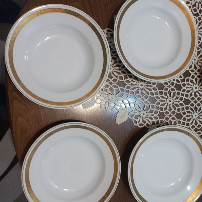 4 броя чиний + плато