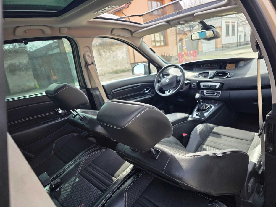 Renault Grand Scenic an 2015 Euro6 cu 7 locuri