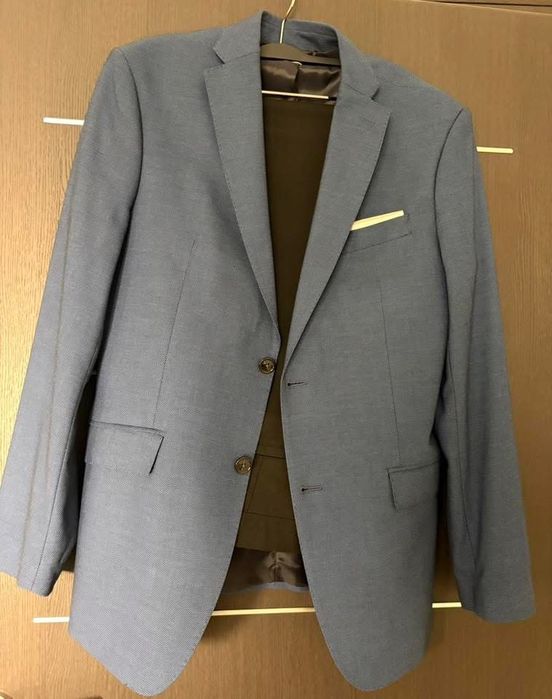 Costum Zara Man nou cu eticheta