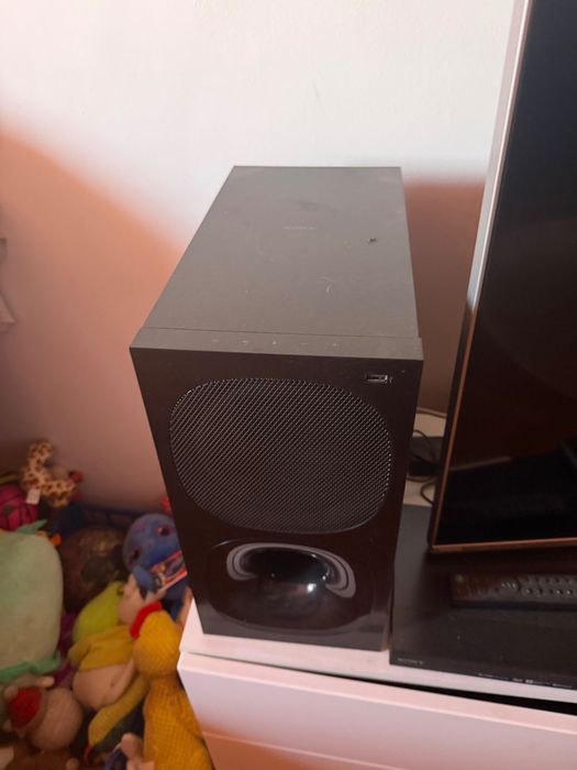 De vânzare scaun gaming Marvin, TV Android Philips 55, monitor curbat Samsung 17, pick Sony, soundbar Sony