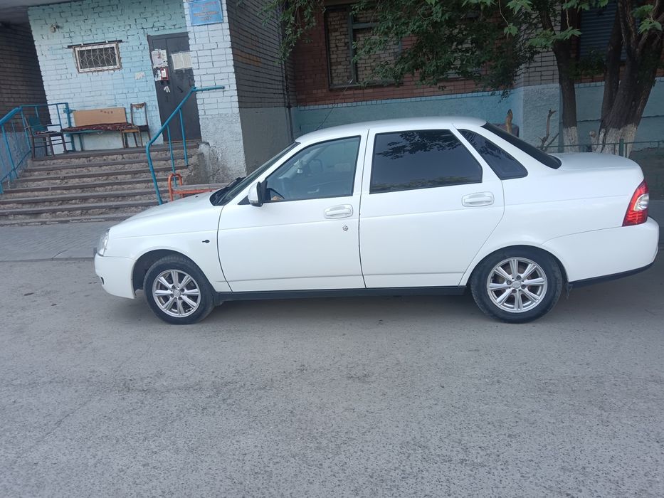 Продам срочна ПРИОРА 2 БЕЗ КОНДЕРА