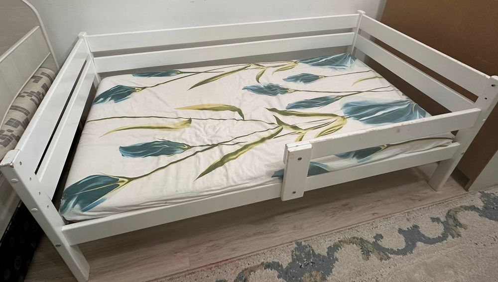 Детский кравать б/у