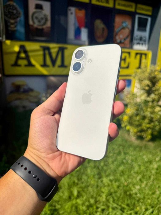 iPhone 16 / 128GB / White / 100% Baterie - ca Nou