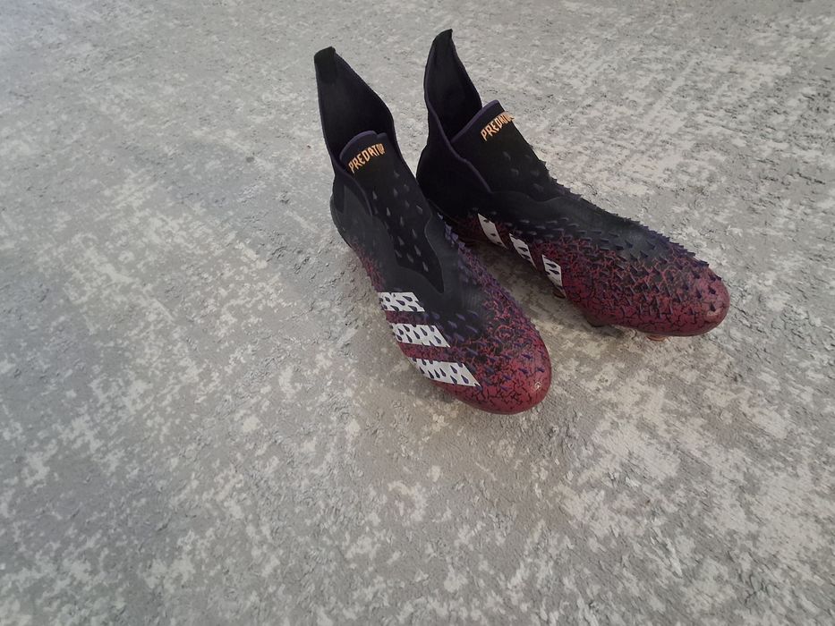 Бутсы Adidas Predator