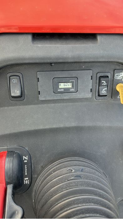 Tractoras de tuns iarba