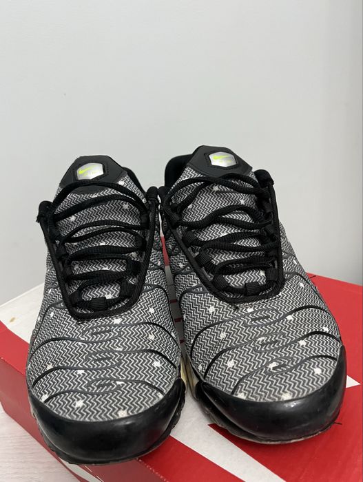 Продаю кроссовки Nike Air Max Plus (TN)