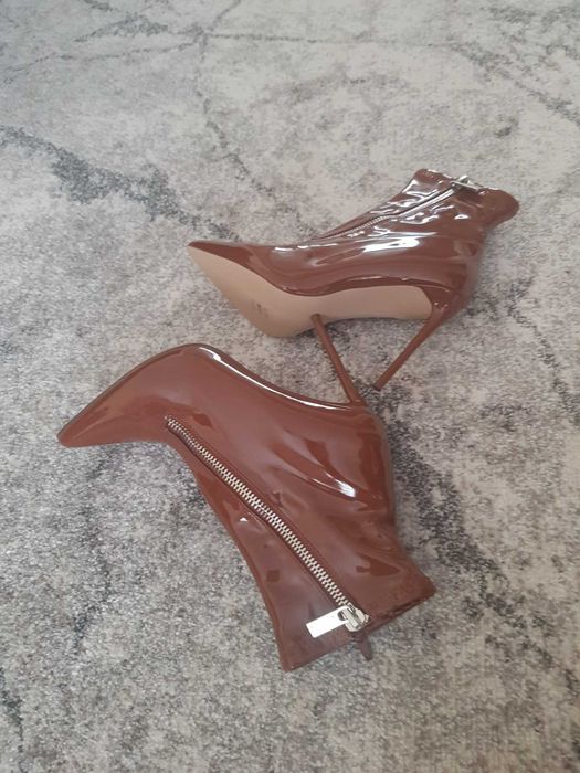 Botine dama Steve Madden marimea 40