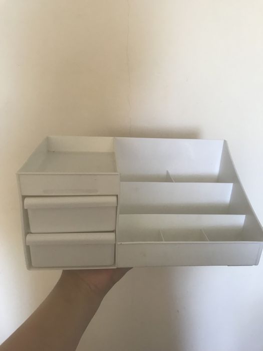 Полка под украшения, аксессуары