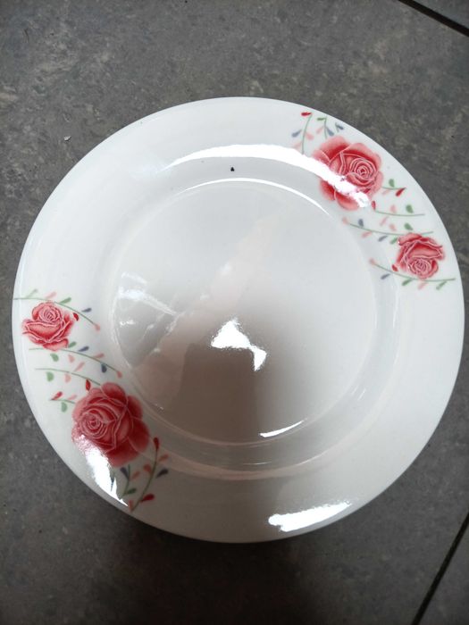 Продам новые тарелки