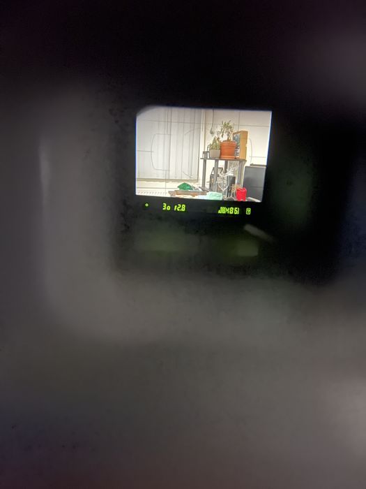 Фотоапарат Nikon D5200 + AF-S NIKKOR 35mm 1:1.8 G, 15k кадъра