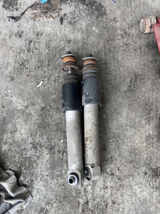 Задни амортисьори бмв е61 bmw e61 amortisiori макверсони