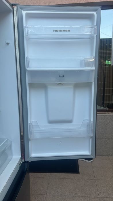Frigider water dispenser
