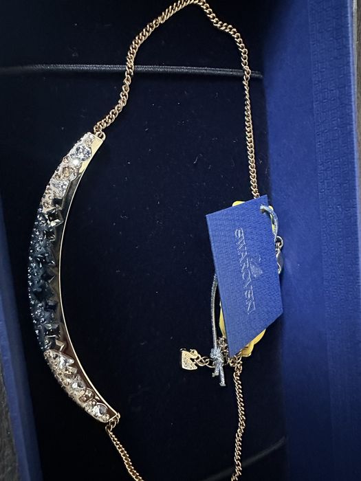 Украшение женскиеSvarovskoe