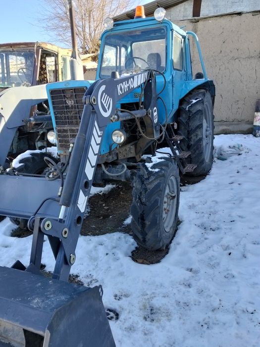 МТЗ 82 трактор на ходу