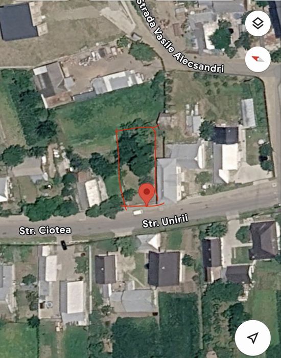 Vand Teren Intravilan in BOSANCI la strada -10 Ari-10.000€ Arul - 18m deschidere  strada -str.Unirii -Asfalt -Toate utilitatile - langa Scoala Nr.2 -