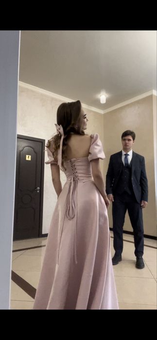 Платье на выпускной.