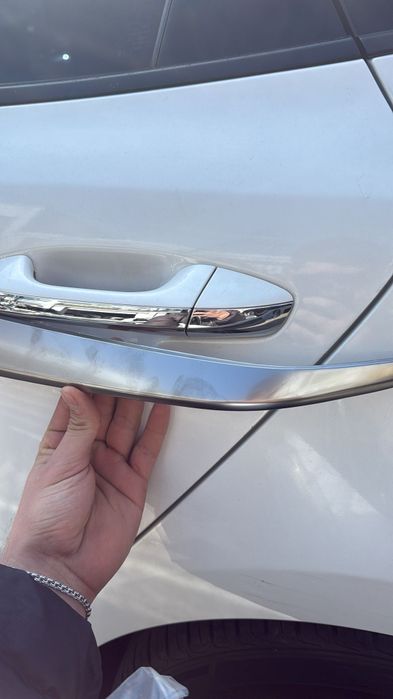 Молдинг  на  хендай сантафе 4