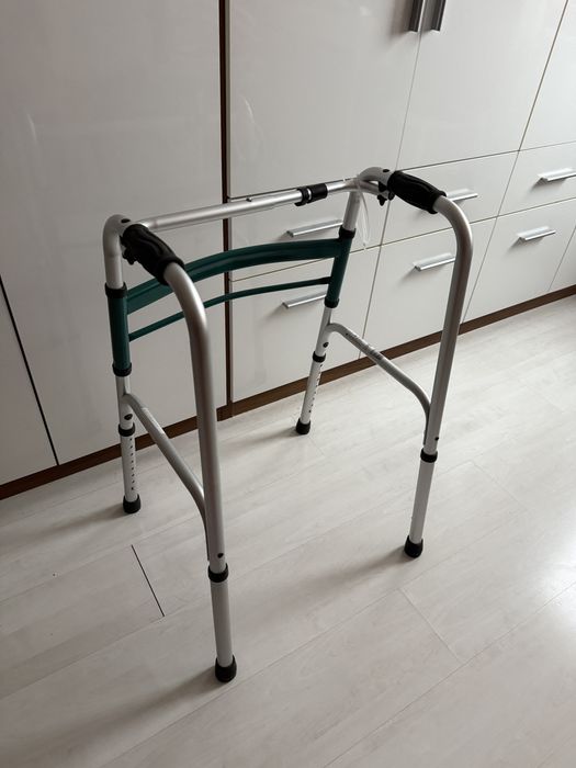 Чисто нова проходилка