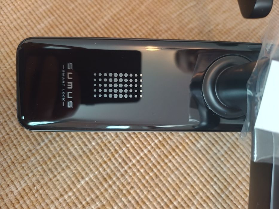 Yala inteligenta WiFi, amprenta, aplicație mobil