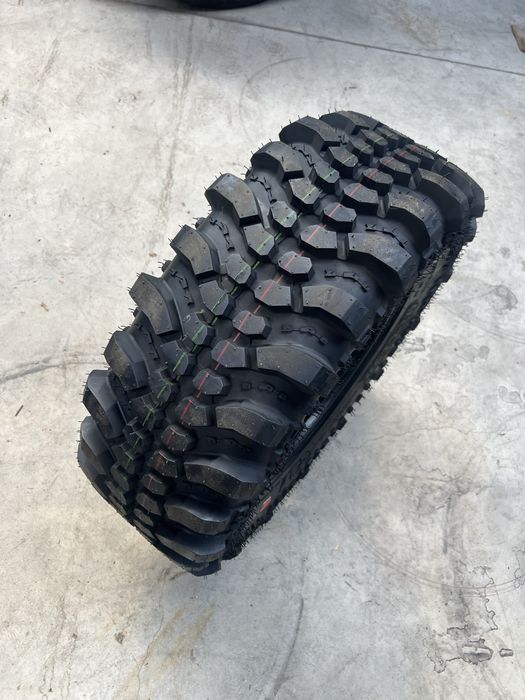 Anvelope Noi 265/75 R15 (31X10.50 R15) Simex M+S cramponate