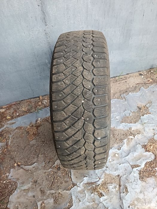 Продам резину комплект