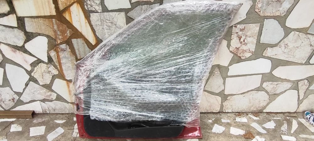 Дясна врата за Peugeot 306, 1997г. (4 вратка)