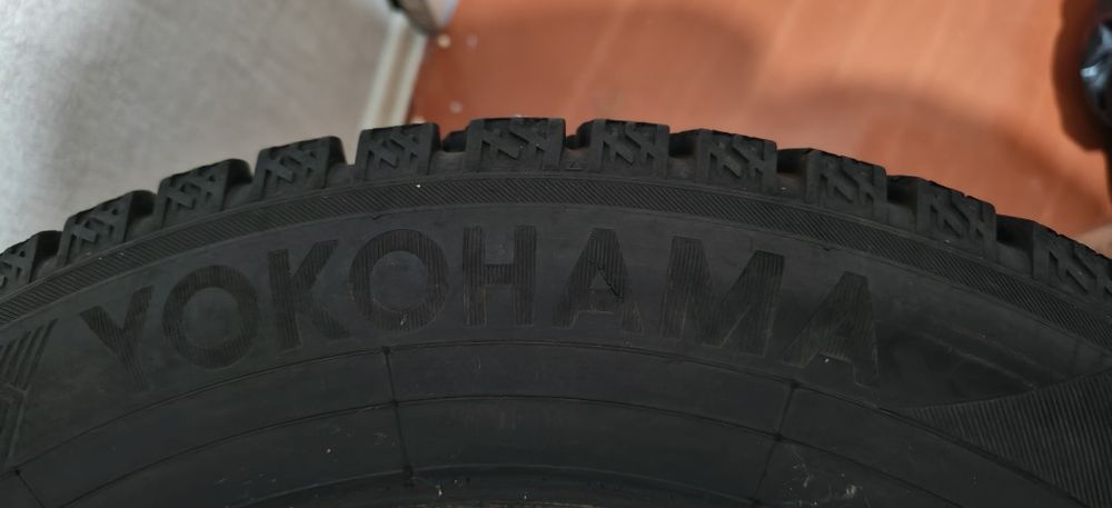 Комплект зимней резины Yokohama 15"