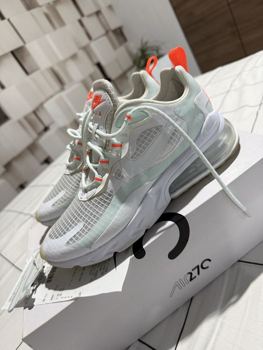NIKE Air Max 270 React SE-38 номер (24см)