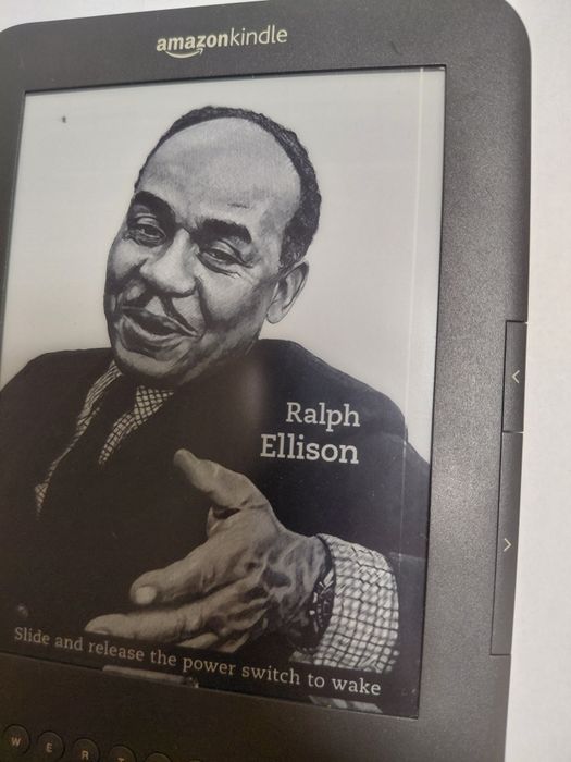 Kindle Generația 3 cu 3G ( citiți bine anunțul)