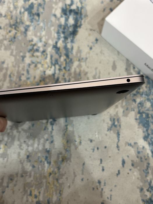 MacBook Air M1 8/256 Silver