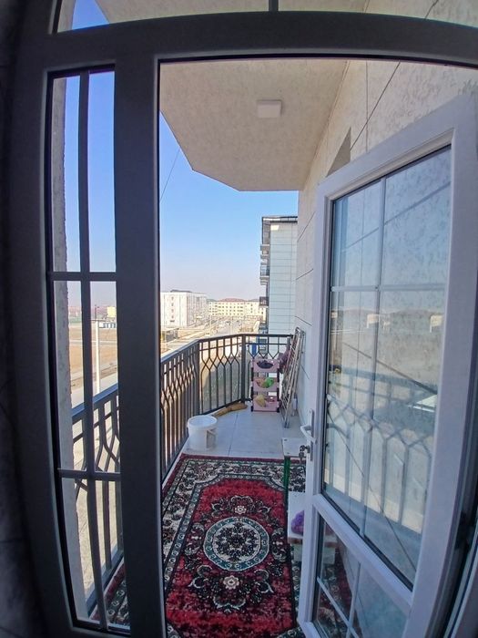 Dom 7 etajli 3 etajda 2 honali yangi zamonaviy kivartira