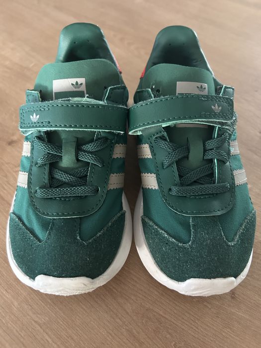 Adidasi copii nr 25 si 26 1/2