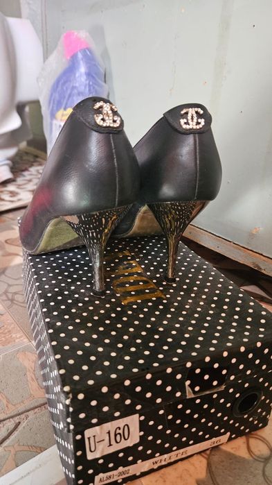 Туфли по 3000 тенге