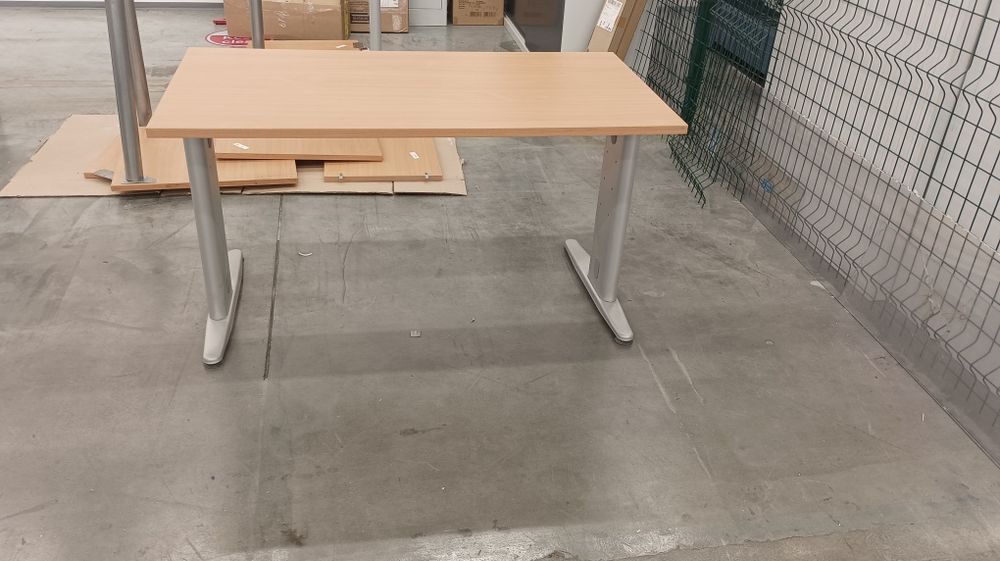 Офис бюра работни бюра плотове и крака