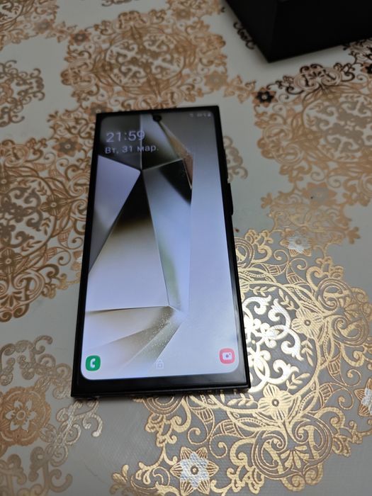 Продам телефон Самсунг s24 ultra