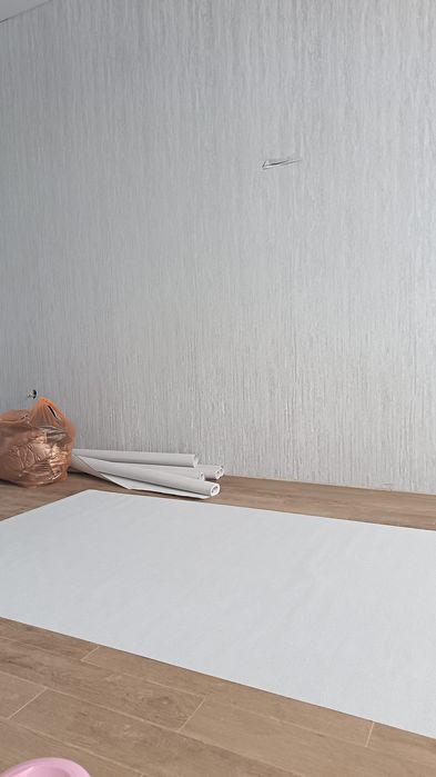 Поклейка обоев, покраска стен