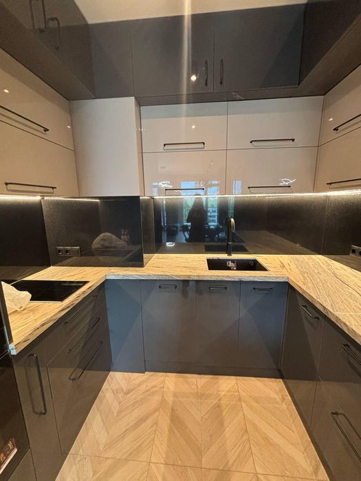 Дава се под наем Двустаен апартамент в София, Кръстова вада - 77 кв.м за 970 € - Снимка #3