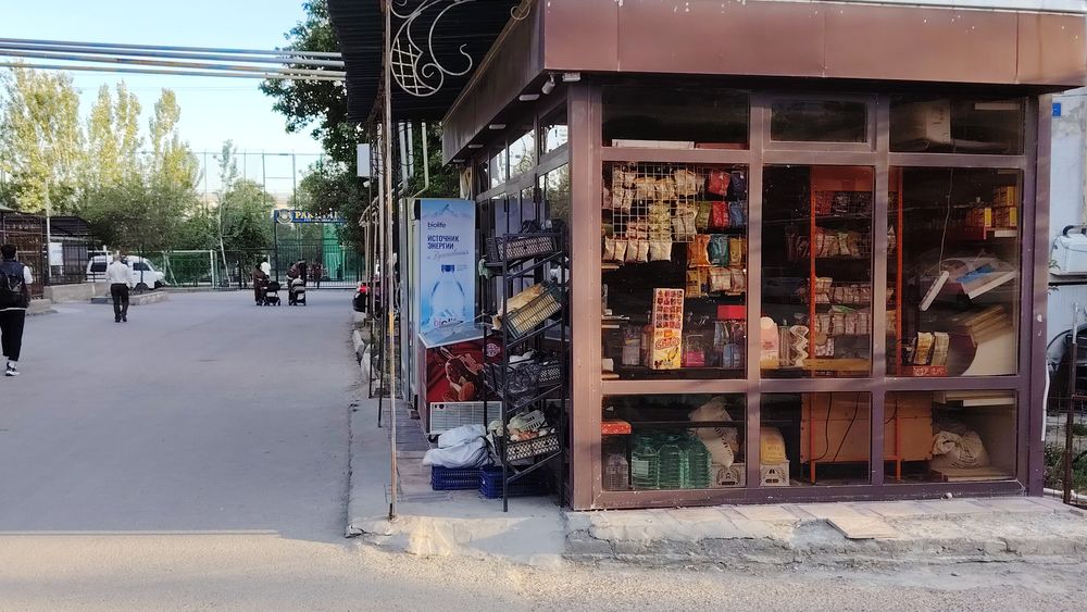 ko'chma do'kon 7×3 sotiladi
