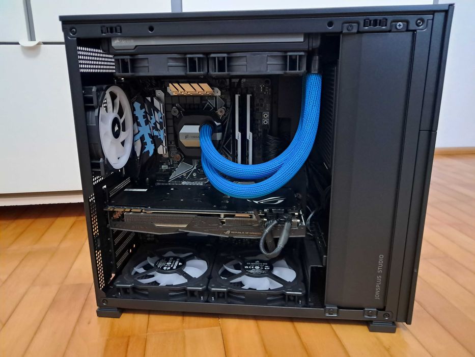 PC Intel Core 7 8700k + GTX 1080