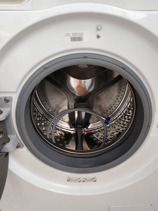 Продам стиральную машину 8 кг